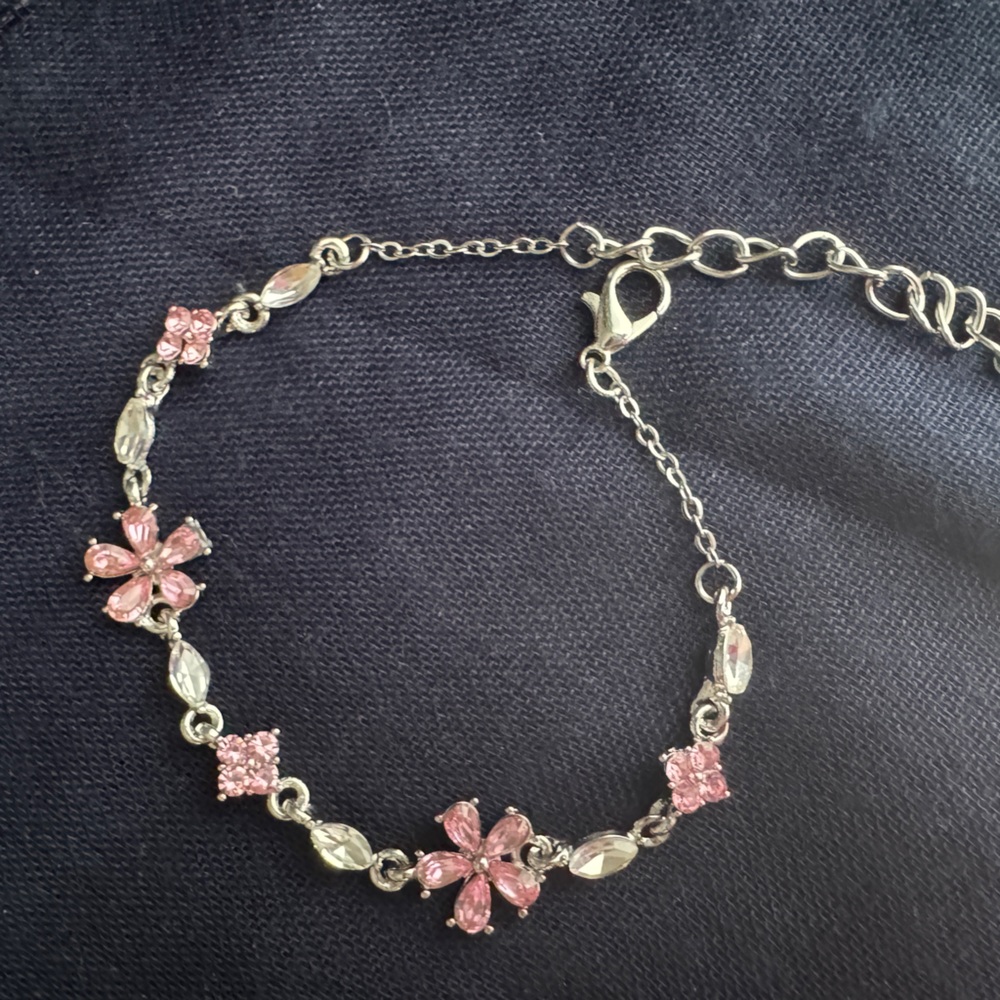 Rhinestone pink flowers bracelet